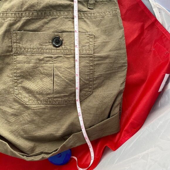 Martin & OSA Comfort Rolled Shorts — Size 2 - Picture 6 of 7